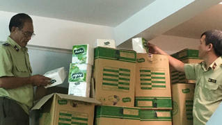 Phát hiện lô giấy ăn giả nhãn hiệu AnAn của Công ty TNHH New Toyo Pulppy