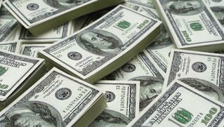 Tỷ giá ngoại tệ hôm nay 27/10: Giá USD trong nước điều chỉnh cao, bật tăng theo đà thế giới