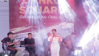 “Danko Square – Rực rỡ lễ hội mùa đông” tỏa sáng không gian văn hóa Châu Âu 