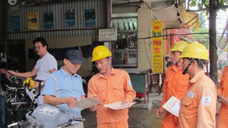 Chính phủ đồng ý giảm giá điện, tiền điện đợt 3