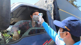 Bộ Công Thương hỏa tốc đề nghị tiêm vắc xin cho lao động ngành vận tải và logistics