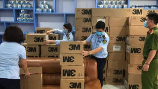 Thu giữ trên 17.000 khẩu trang có dấu hiệu giả mạo nhãn hiệu 3M của Mỹ