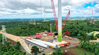 Dự án điện gió EaNam: Vừa thi công, vừa đảm bảo phòng chống dịch