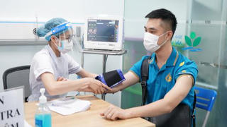 Từ 1/9, chỉ xếp lịch bay cho phi công, tiếp viên tiêm đủ 2 mũi vaccine phòng COVID-19