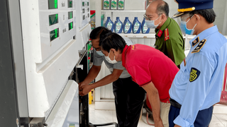 Phát hiện 1 cây xăng tự ý tháo dỡ niêm phong, kẹp chì