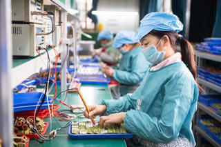 9 tháng, tổng vốn của Việt Nam đầu tư ra nước ngoài tăng 32,4%