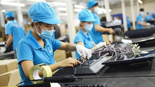 Chưa từng có, GDP quý III tăng trưởng âm 6,17%
