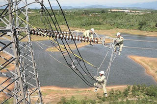 Cả 7 tỉnh, thành chưa giải phóng xong mặt bằng cho đường dây 500kV mạch 3