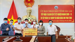 T&T Group và Ngân hàng SHB trao tặng kit xét nghiệm nhanh COVID-19 và xe cứu thương hỗ trợ một số tỉnh, thành trên cả nước