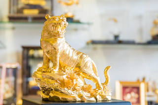 Năm “Dần” – vàng mạnh như 'mãnh hổ'?