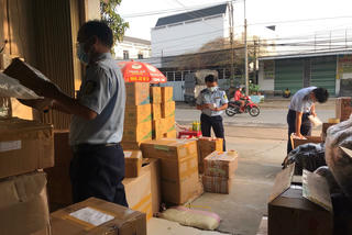 Thu giữ trên 2.000 bộ, khay test SARS-CoV-2 không hóa đơn chứng từ tại Vĩnh Long