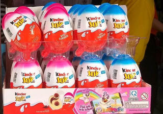 Bộ Công Thương đề nghị thu hồi kẹo trứng chocolate Kinder