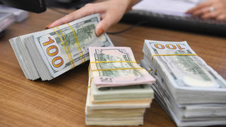 Đồng USD tăng trở lại phiên cuối tuần