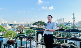 “Choáng” với vườn cây tiền tỷ trên sân thượng của chàng trai Hà Nội