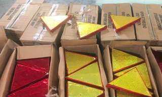 Tạm giữ 2.500 viên pháo điện nhập lậu vận chuyển trên xe đầu kéo tại Phú Yên