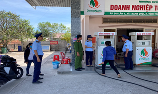 Xử phạt một doanh nghiệp xăng dầu do tự ý giảm lượng bán không có lý do