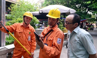 Khung giá điện bán lẻ bình quân mới: Giá tối đa tăng gần 538 đồng