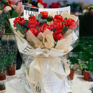 Những món quà Valentine độc lạ khiến chị em thích mê