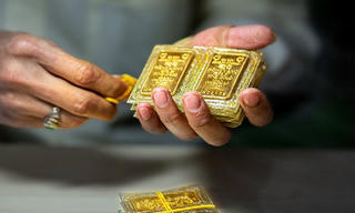 Giá vàng hôm nay - 28/3: Giảm mạnh