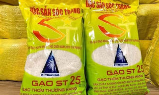 Xuất khẩu 10 container gạo ST25 sang Cộng hòa Vanuatu