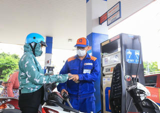 Ngày mai - 3/5, giá xăng dự báo sẽ giảm mạnh