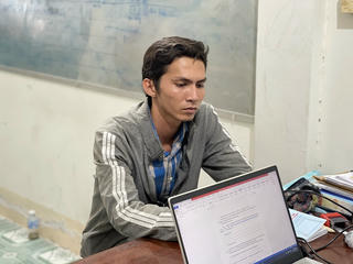 Lập facebook đăng ảnh người yêu cũ, nam thanh niên bị phạt 7,5 triệu đồng