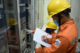 Lịch cắt điện Hà Nội ngày mai (1/6): 10 quận, huyện bị cắt điện