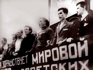 Tròn thế kỷ Bác Hồ đến nước Nga 