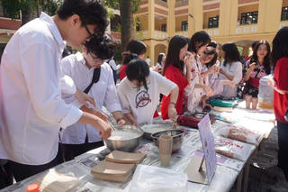 Câu chuyện “con gà, quả trứng”