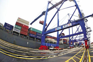 Kinh tế Việt Nam 2023: Tăng tốc trong những tháng cuối năm