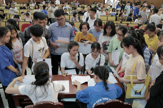 Những xáo trộn khi thí sinh đổ xô vào ngành 'hot'