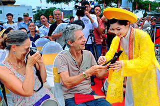 Danh sách quốc gia tốt nhất cho người nước ngoài: Việt Nam thăng hạng từ sự khác biệt hấp dẫn