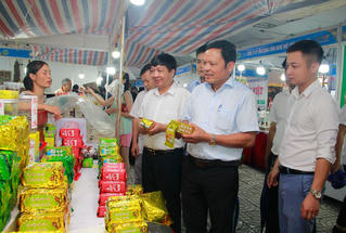 Đưa sản phẩm OCOP, làng nghề, nông sản, thực phẩm an toàn tới khu đô thị