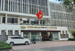 Trường đại học Kinh tế TP HCM thành Đại học Kinh tế TP HCM