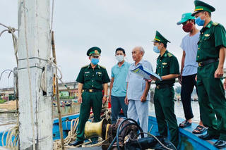 Quyết tâm gỡ “thẻ vàng” IUU