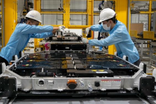 Các nhóm hàng xuất khẩu đạt trên 1 tỷ USD nửa đầu tháng 11/2023