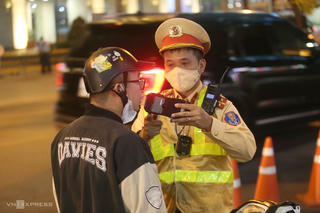 Có nên sửa quy định về nồng độ cồn?