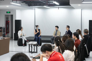 Câu chuyện về người liên giới tính