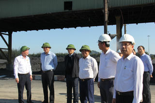 Chủ tịch HĐTV Tập đoàn Ngô Hoàng Ngân kiểm tra sản xuất và làm việc với Công ty Tuyển than Cửa Ông - TKV