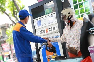 Giá xăng có thể giảm mạnh vào chiều nay
