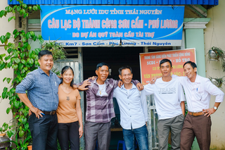 Những người đi… ngược dòng 