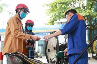 Giá xăng có thể lại tăng vào ngày mai?