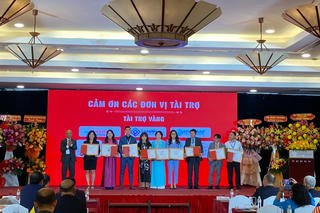 Cộng đồng doanh nhân Việt Nam tại nước ngoài đồng lòng hướng về quê hương
