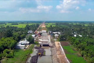 Cân nhắc kỹ đề xuất nhập khẩu cát làm cao tốc