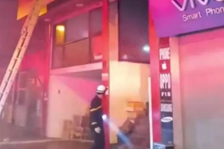 Cháy kho hàng của Viettel Post ở Hà Nội vào rạng sáng