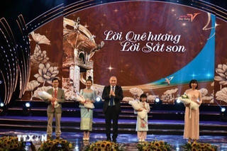 Giáo dục gia đình là điểm khởi đầu của lòng yêu nước
