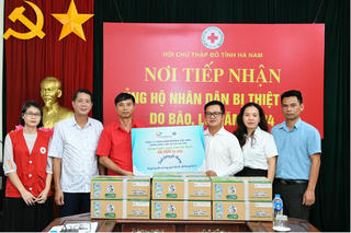 Sữa Cô Gái Hà Lan 'gom nắng sau bão', hỗ trợ người dân phía Bắc vững vàng khắc phục hậu quả thiên tai