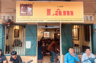 Cà phê Hà Nội xưa: Vẻ đẹp trầm lắng của thời gian