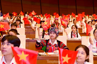 Tiếng nói của trẻ em về những vấn đề 'nóng'