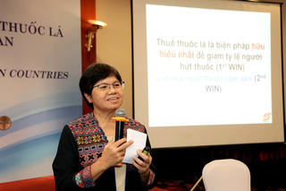 Hơn 40 quốc gia và vùng lãnh thổ đã cấm thuốc lá điện tử, thuốc lá nung nóng